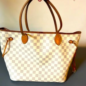 Louis Vuitton Neverful MM
